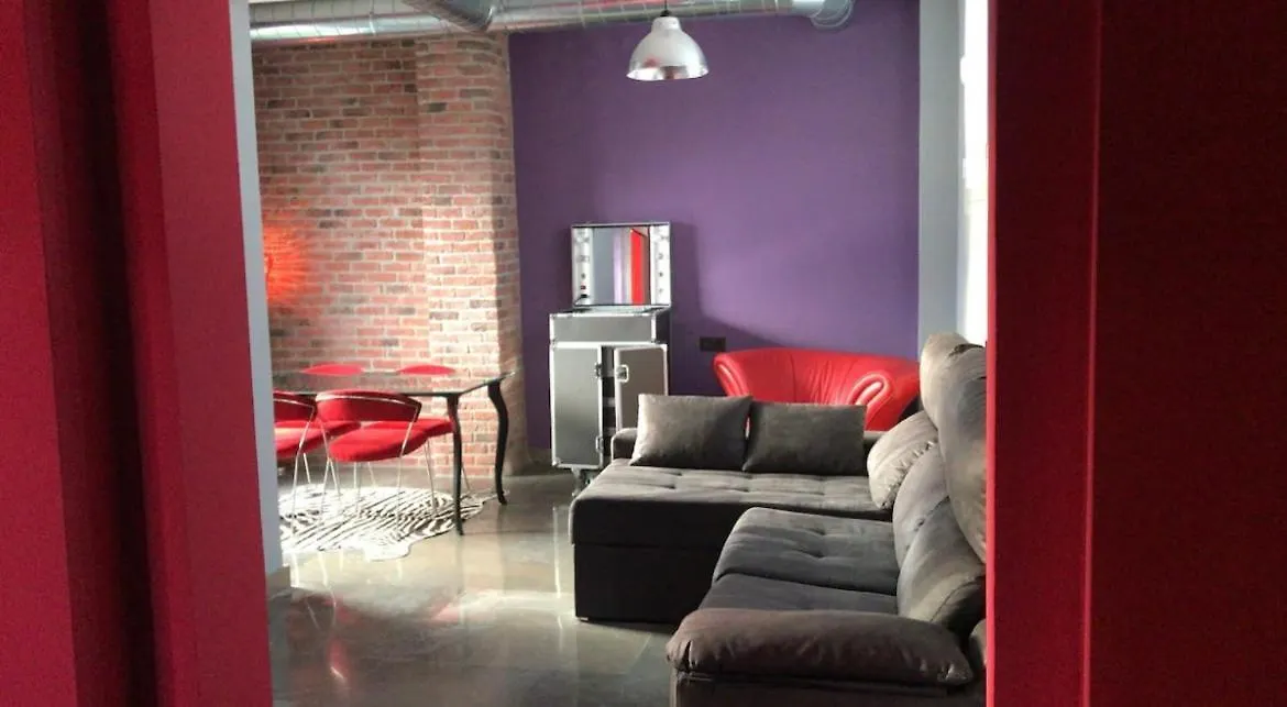 Precioso Y Moderno Atico Duplex De 2 Habitaciones En Sevilla Para 2 O 3 Personas Con Jacuzzi Lägenhet